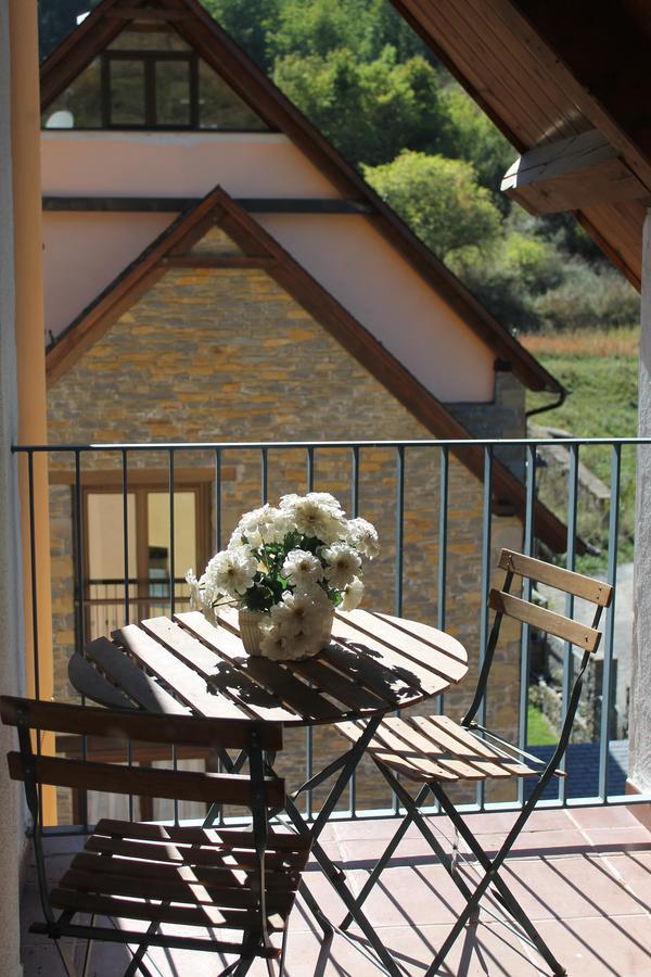 Hotel Snoe Beret Vielha Exterior photo